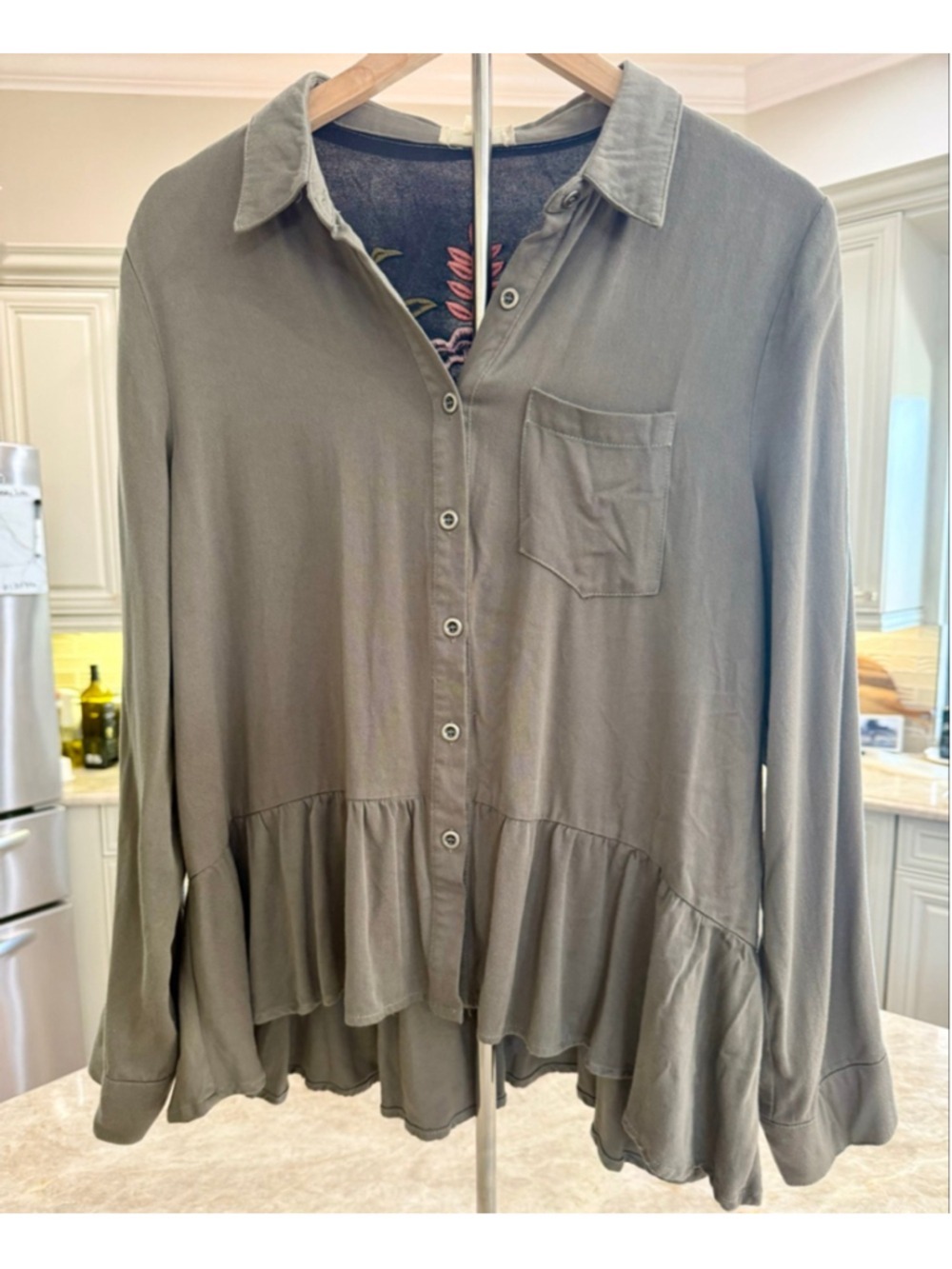 Mystree Button Down Shirt M Olive Green Black Embroidered velvet flowers, ruffle - Picture 2 of 9